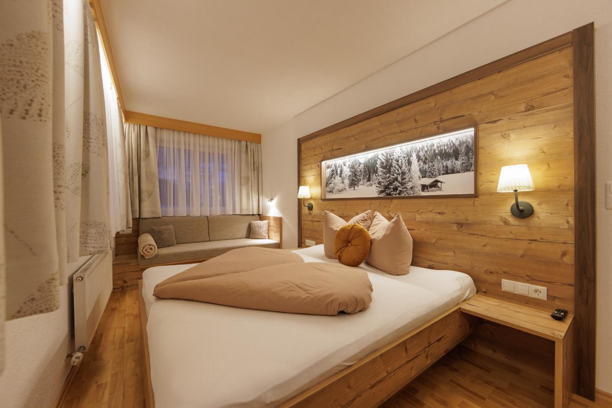 Apartmenthaus Goldeck รีด อิม โอเบอร์อินน์ทาล ภายนอก รูปภาพ