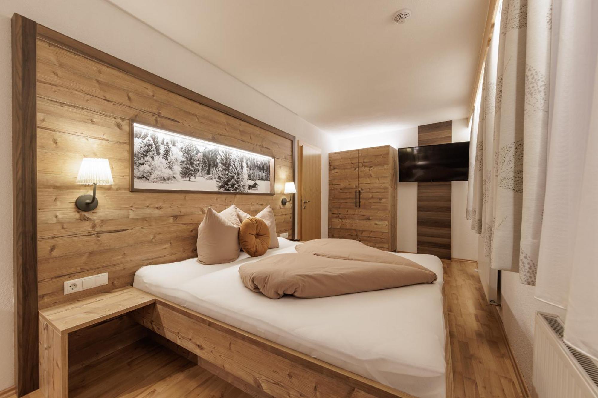 Apartmenthaus Goldeck รีด อิม โอเบอร์อินน์ทาล ภายนอก รูปภาพ
