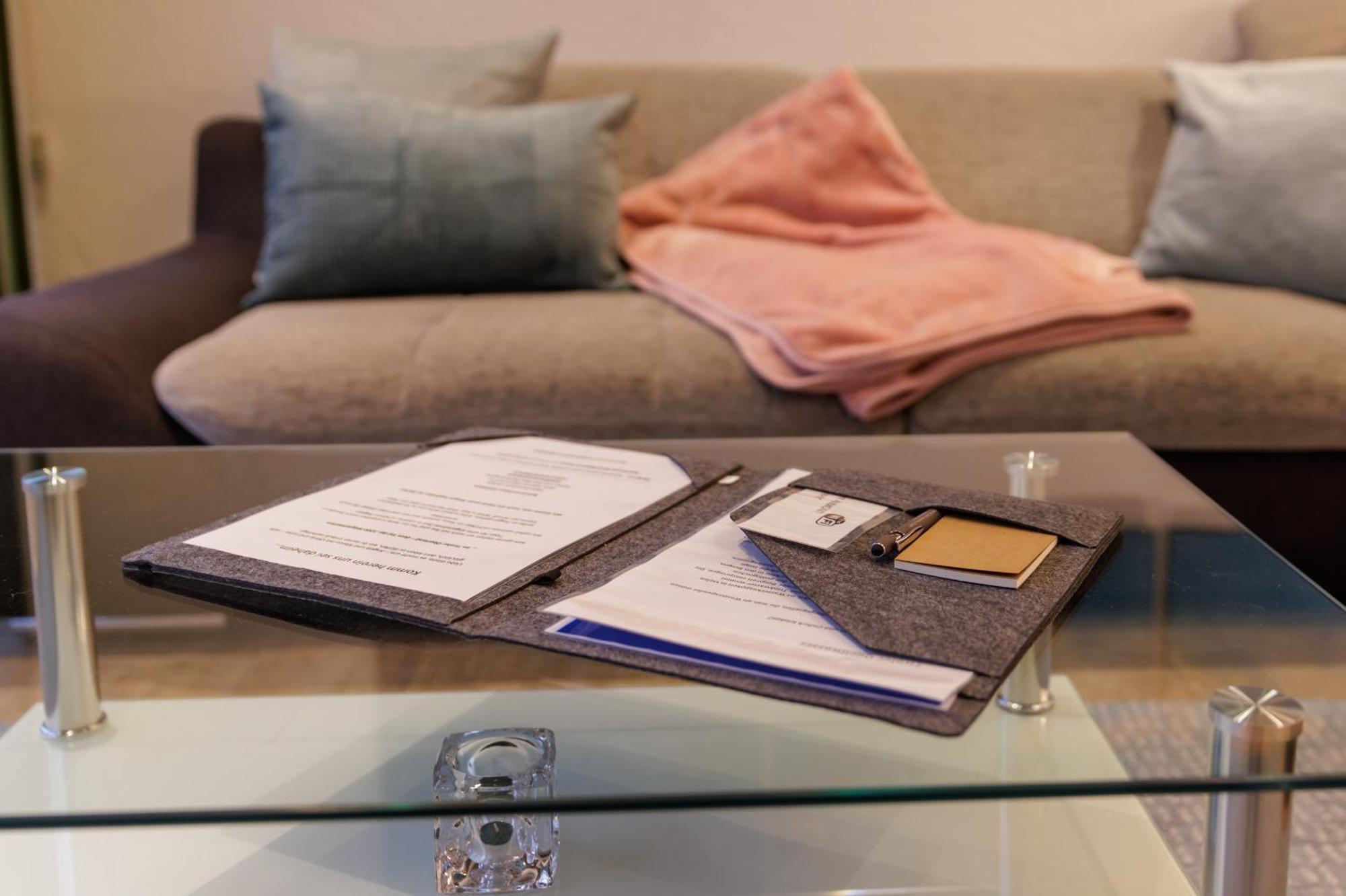 Apartmenthaus Goldeck รีด อิม โอเบอร์อินน์ทาล ภายนอก รูปภาพ