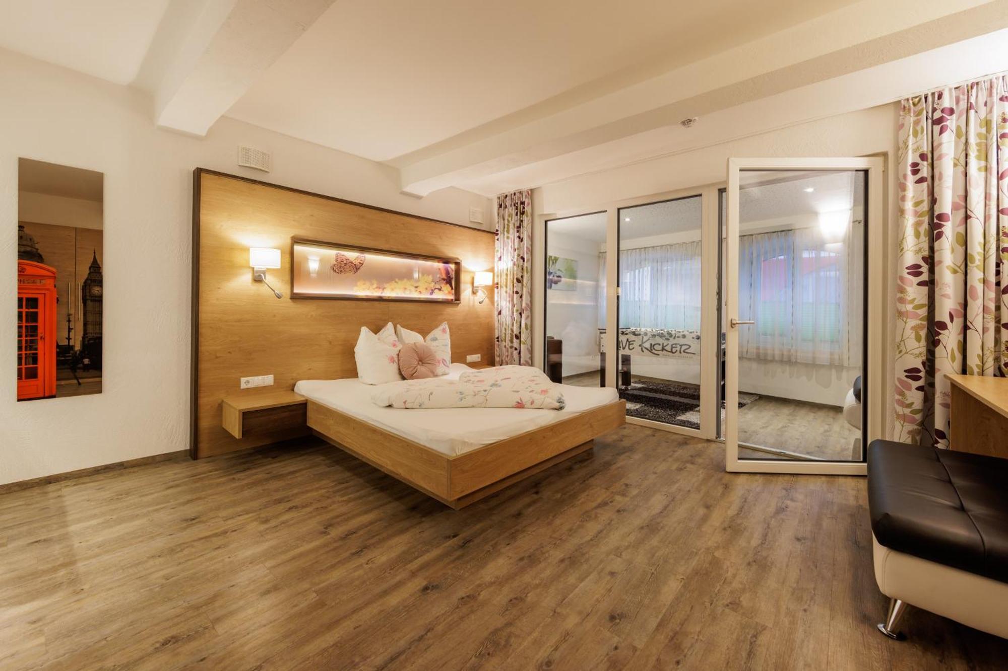 Apartmenthaus Goldeck รีด อิม โอเบอร์อินน์ทาล ภายนอก รูปภาพ