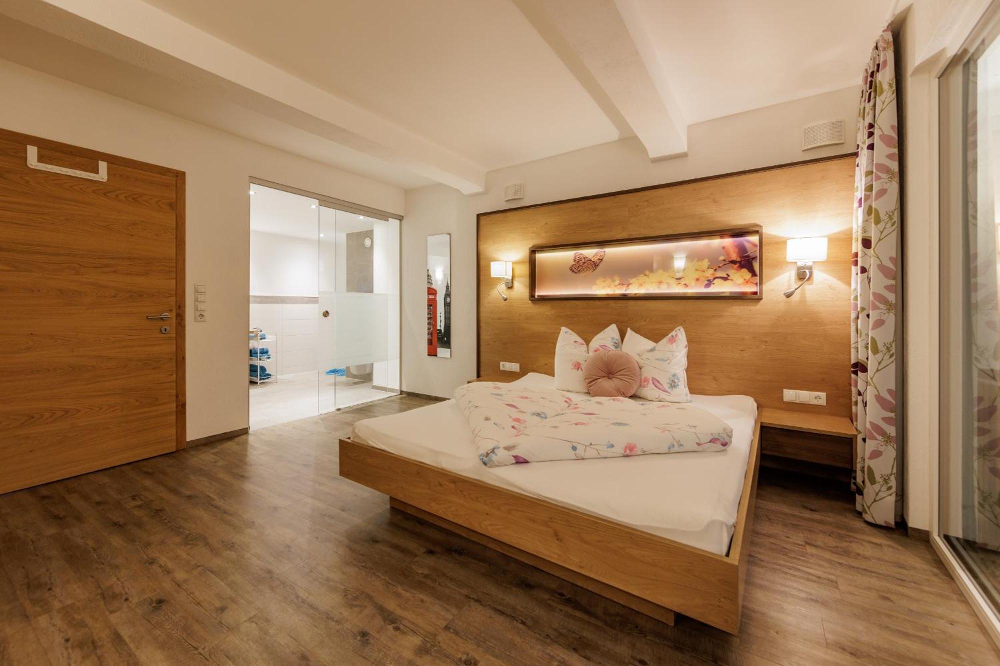 Apartmenthaus Goldeck รีด อิม โอเบอร์อินน์ทาล ภายนอก รูปภาพ