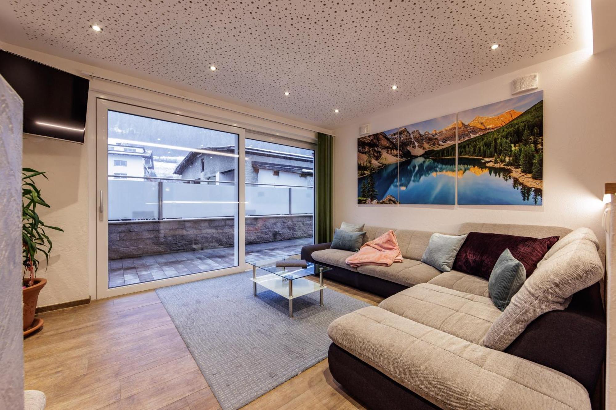 Apartmenthaus Goldeck รีด อิม โอเบอร์อินน์ทาล ภายนอก รูปภาพ
