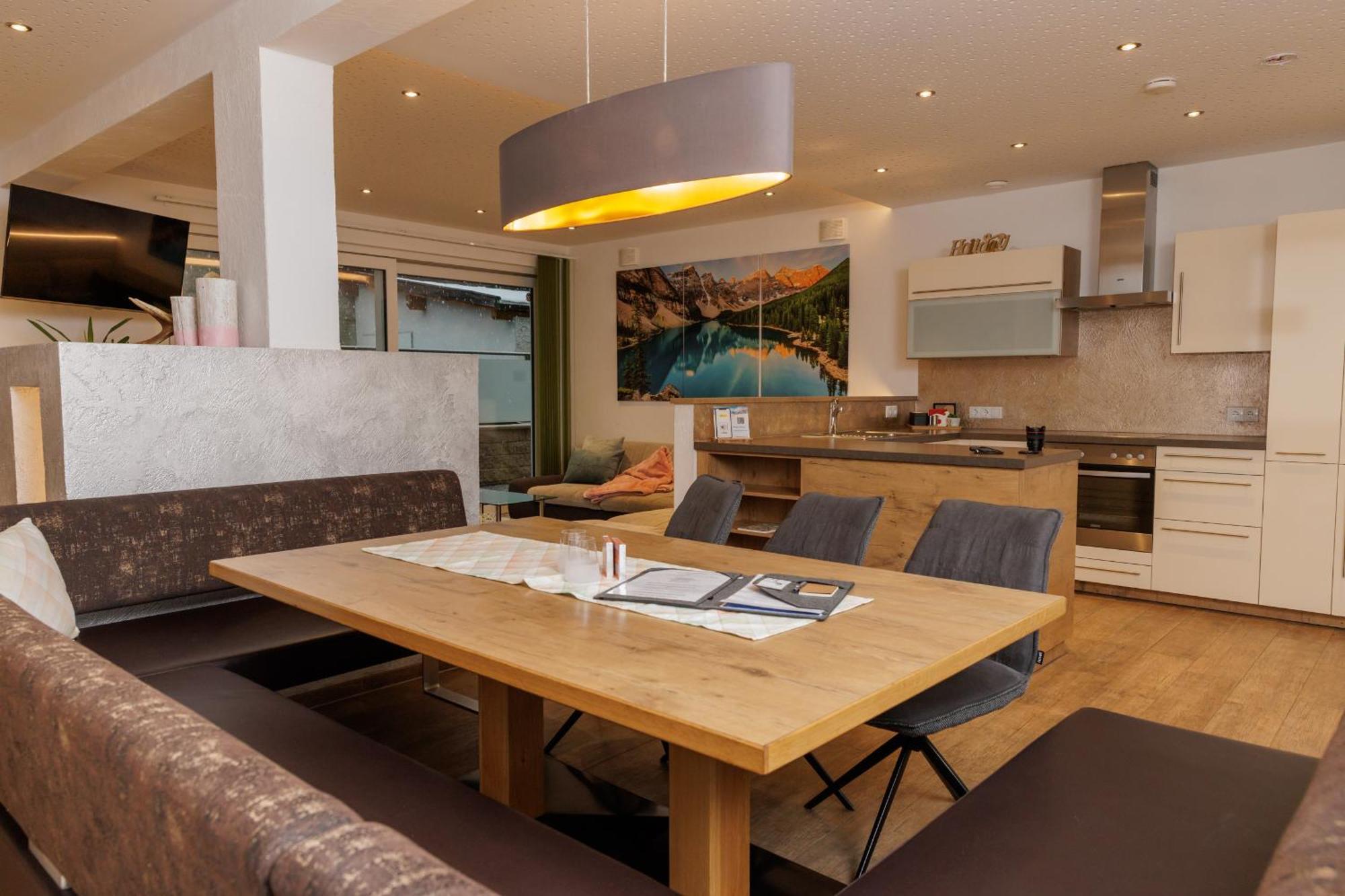 Apartmenthaus Goldeck รีด อิม โอเบอร์อินน์ทาล ภายนอก รูปภาพ