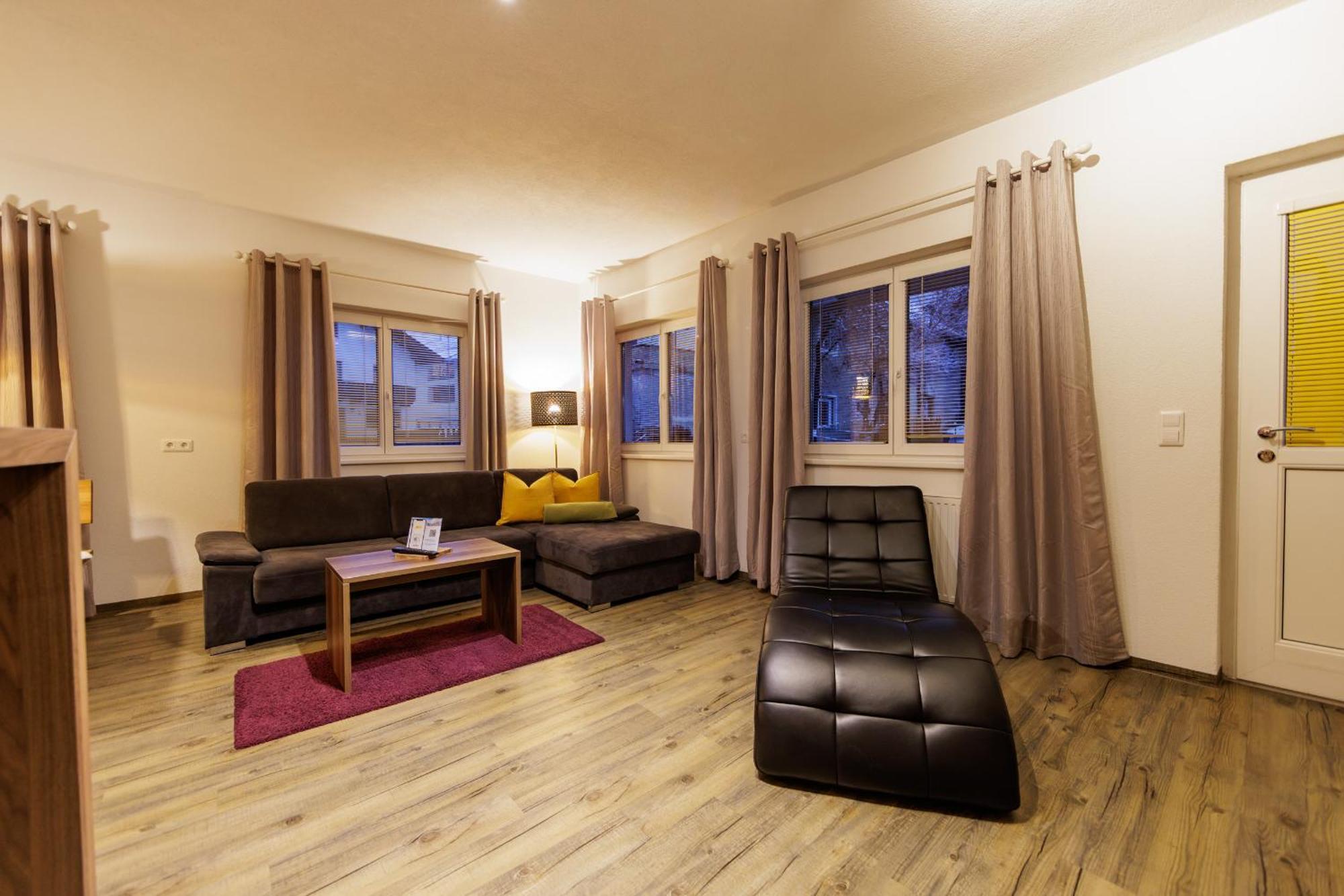 Apartmenthaus Goldeck รีด อิม โอเบอร์อินน์ทาล ภายนอก รูปภาพ
