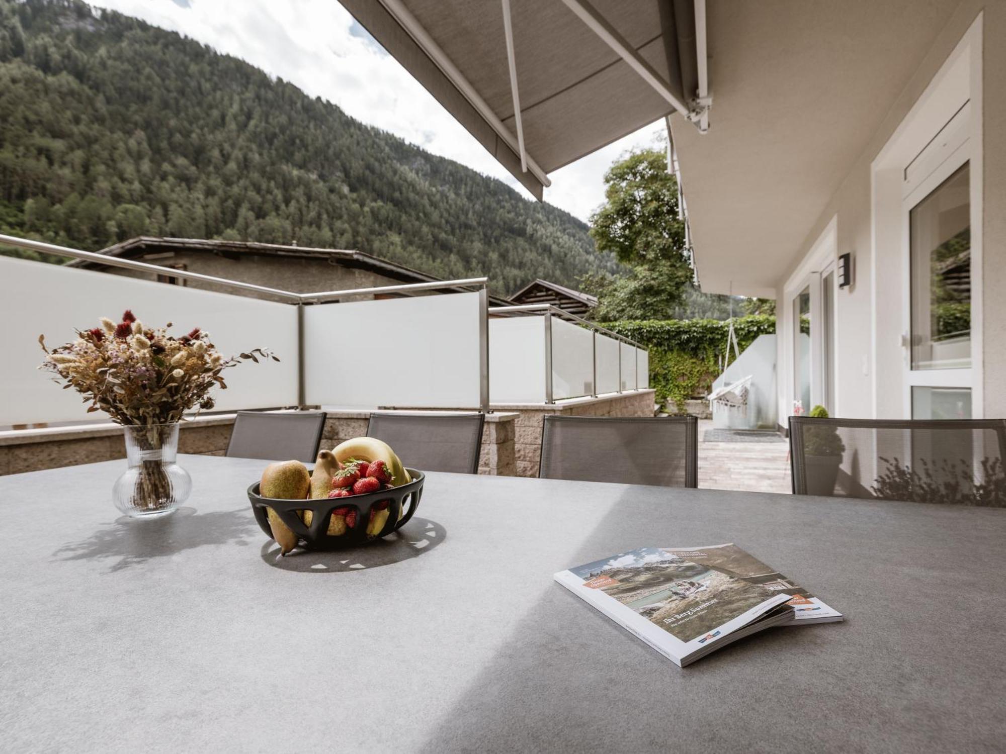 Apartmenthaus Goldeck รีด อิม โอเบอร์อินน์ทาล ภายนอก รูปภาพ